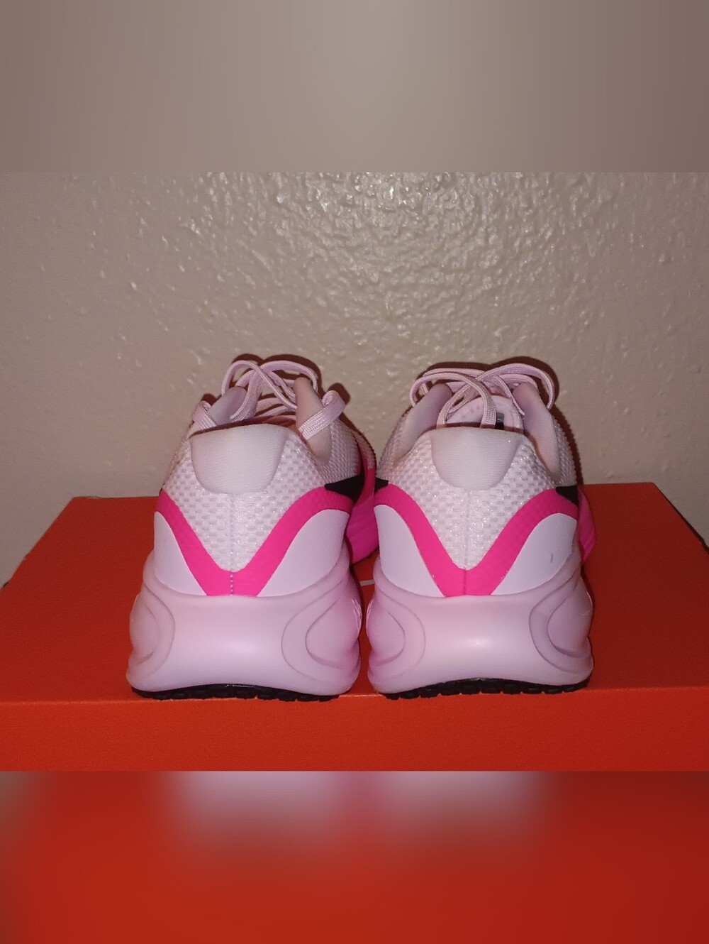 Nike Women’s Revolution 8 Light Pink and Hot Pink Athletic Running Shoes - Picture 5 of 8